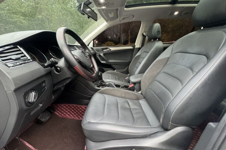 Used Volkswagen Tiguan L 2021 330TSI Automatic Two-Wheel Drive Smart Edition
