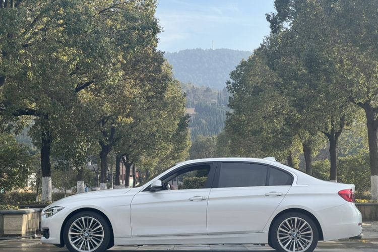 Used BMW 3 Series 2019 320Li Fashion Model
