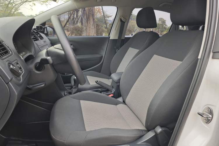 Used Volkswagen Polo 2016 1.4L Manual Fashion Model