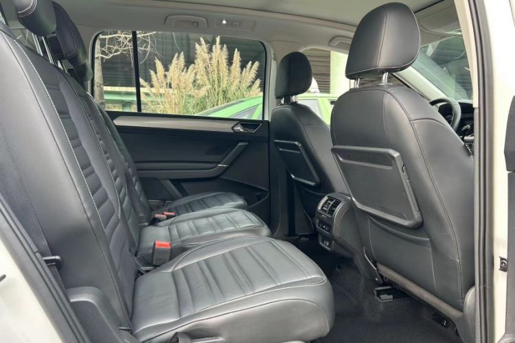 Used Volkswagen Touran 2021 Volkswagen Touran L 280TSI DSG Boundary Edition 7-Seater