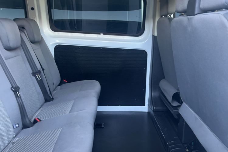 Used Ford Transit 2019 2.0T Gasoline Multi-Purpose Commercial Vehicle Short Wheelbase Low Roof 6-Seater China VI Standard
