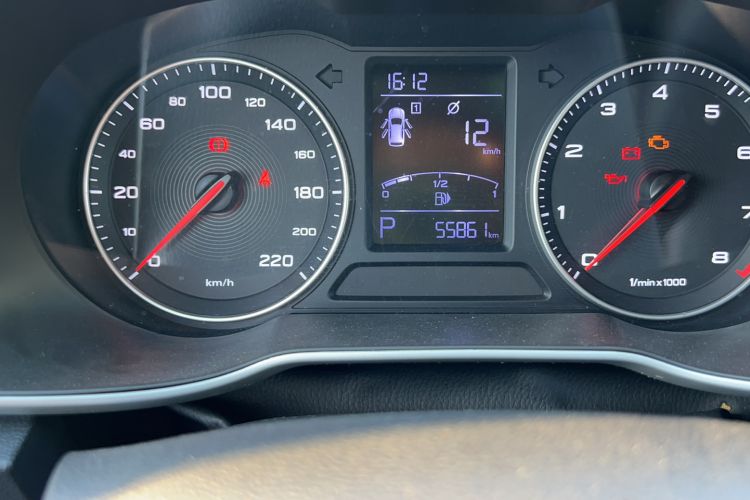 Used MG ZS 2017 1.5L Automatic Luxury Internet Edition
