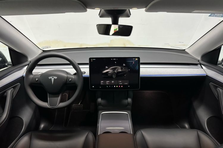 Used Tesla Model Y 2023 Rear-Wheel-Drive Version