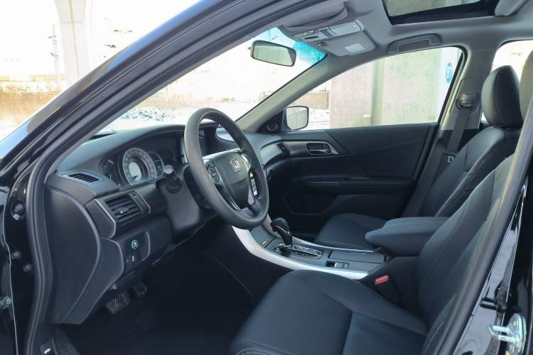 Used Honda Accord 2015 2.0L LX Comfort Edition
