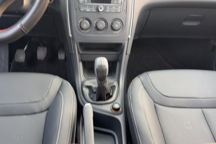 Used Peugeot 308 2014 Enjoy Edition Classic 1.6L Manual YouShang Model
