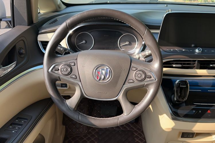 Used Buick GL8 2023 Land Executive Class 652T Luxury Model
