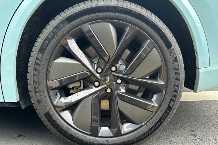 Used Li Auto L9 2022 Max model