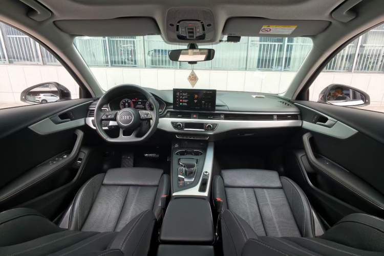 Used Audi A4L 2022 40 TFSI Luxury Dynamic Model
