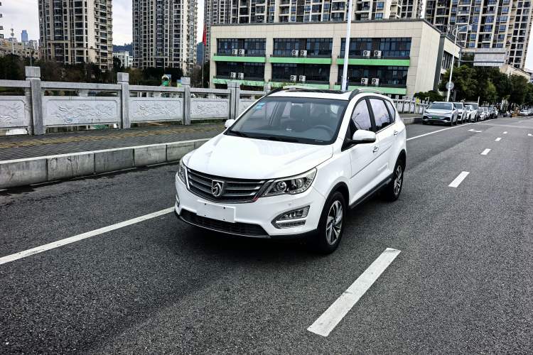 Used Baojun 560 2016 1.5T Manual Luxury Model