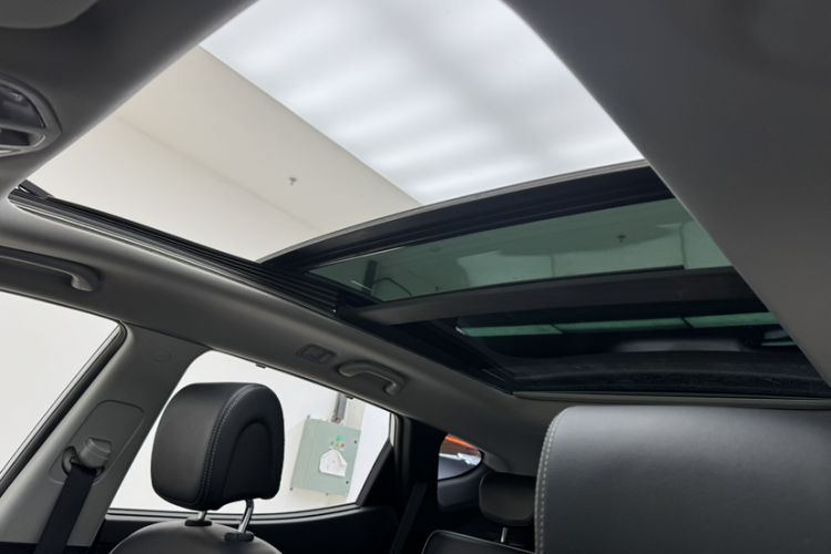 Used Hyundai Santa Fe 2017 2.4L Automatic Two-Wheel Drive Smart Version 5 Seats
