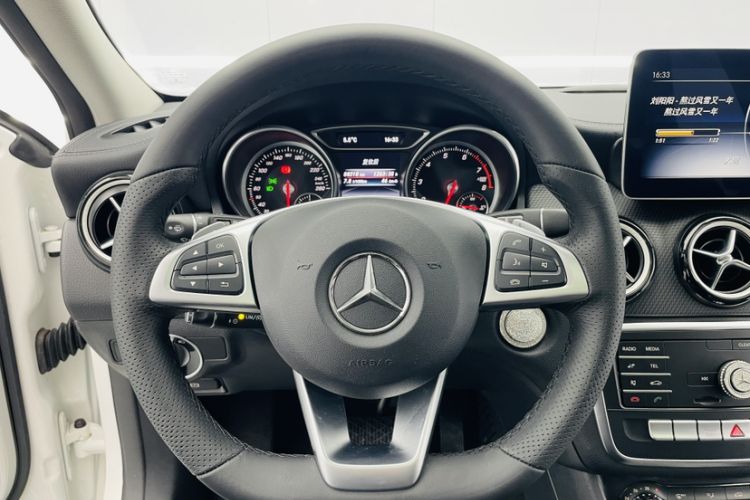 Used Mercedes-Benz GLA 2019 GLA 200 Fashion Model