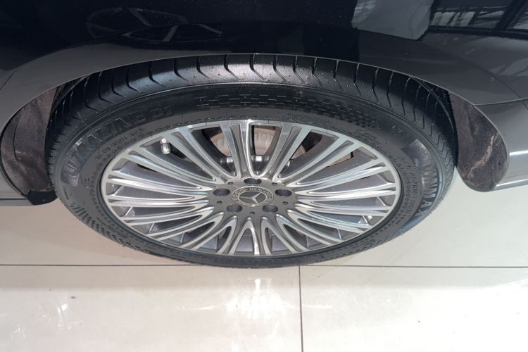 Used Mercedes-Benz E-Class 2023 Updated E 300 L Luxury Edition
