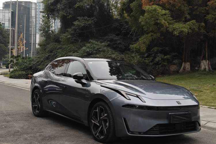 Used Lynk & Co 07 2024 EM-P 126 Long-Range Ultra
