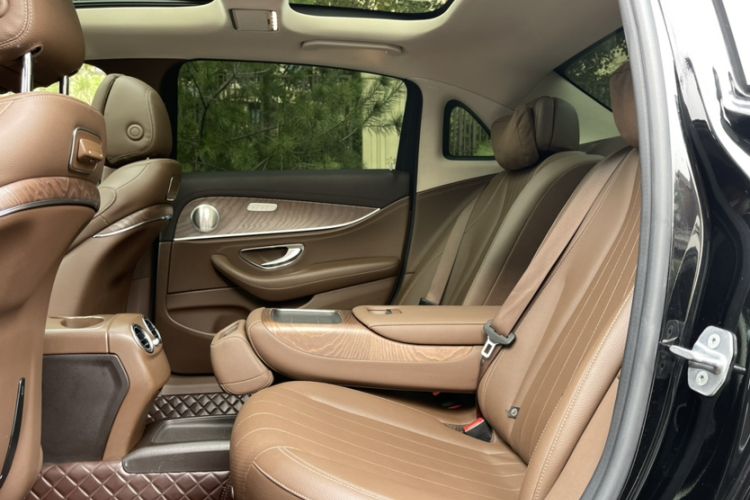 Used Mercedes-Benz E-Class 2019 Facelifted E 300 L Stylish Version
