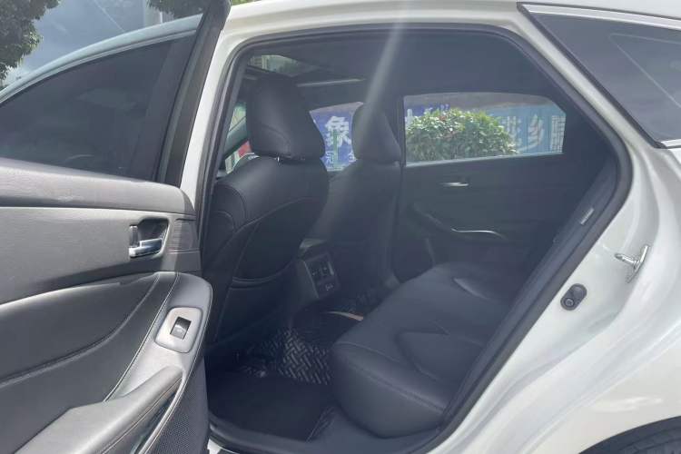 Used Toyota Avalon 2022 2.0L Ambition Edition
