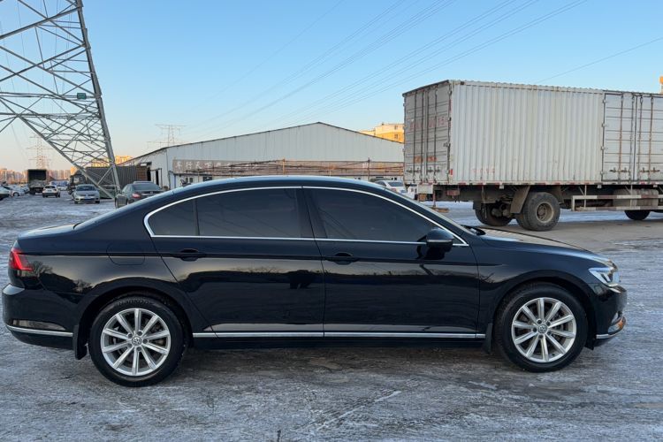 Used Volkswagen Magotan 2019 330TSI DSG Leading Edition China V Standard
