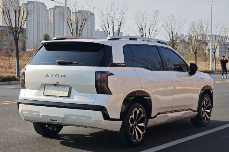 Used AION V 2024 Aion Tyrannosaurus 650 Smart Luxury Edition
