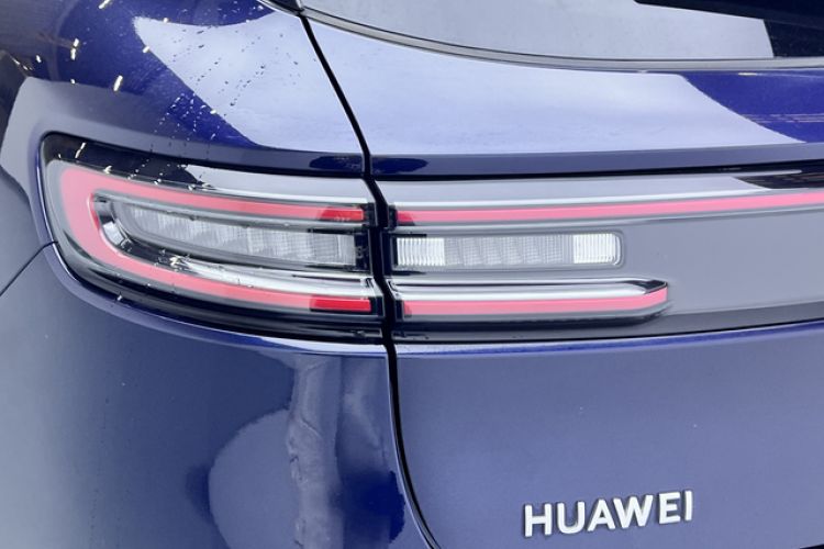 Used Hima AITO M5 2022 Extended-Range Four-Wheel Drive Ultimate Edition
