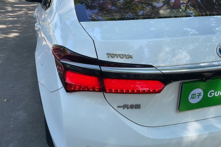 Used Toyota Corolla 2017 Revised Dual-Engine 1.8L E-CVT Elite Edition
