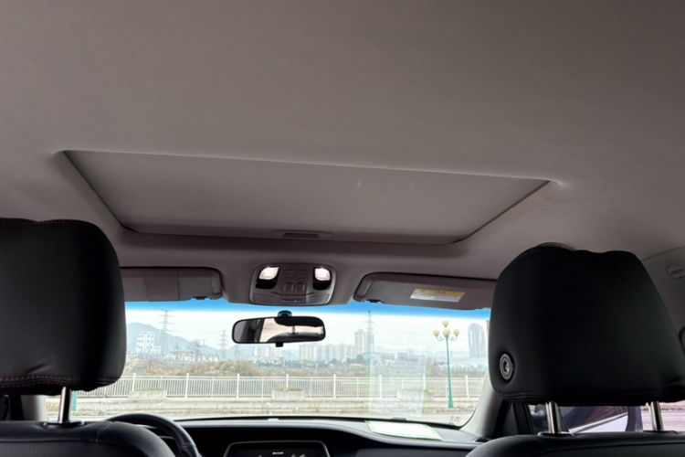 Used  Refine S7 2017 2.0T Automatic Luxury Model
