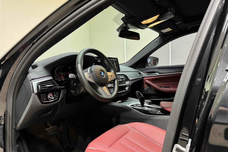 Used BMW 5 Series 2023 530Li Leading Model M Sport Package
