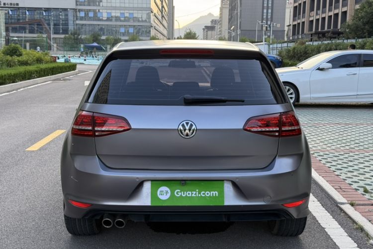 Used Volkswagen Golf 2016 1.4TSI Automatic R-Line