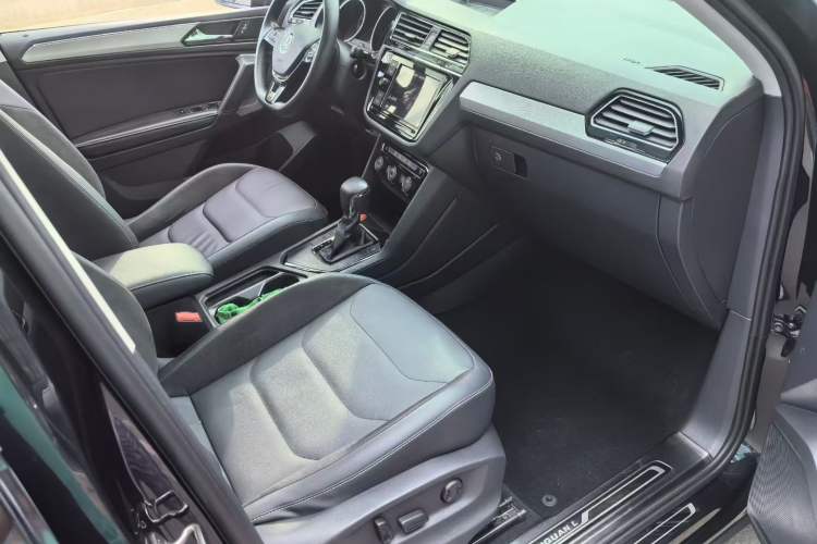 Used Volkswagen Tiguan L 2019 330TSI Automatic Two-Wheel Drive Panoramic Comfort Edition China V Standard
