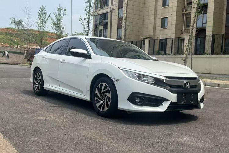 Used Honda Civic 2016 220TURBO CVT Luxury Edition

