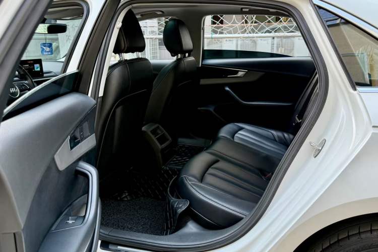 Used Audi A4L 2017 Plus 40 TFSI Ambition Model