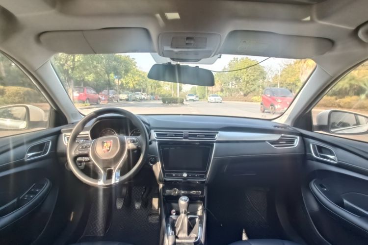 Used Roewe i5 2019 1.5L Manual 4G Connectable Langhao Edition