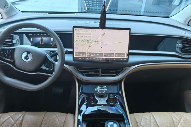 Used Denza D9 2022 DM-i 970 Four-Wheel Drive Flagship Model
