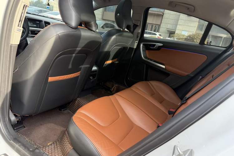 Used Volvo S60 2017 S60L T3 Smart Upgrade Edition
