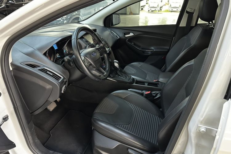 Used Ford Focus 2017 Hatchback 1.6L Automatic Fashion Edition Smart Drive Version
