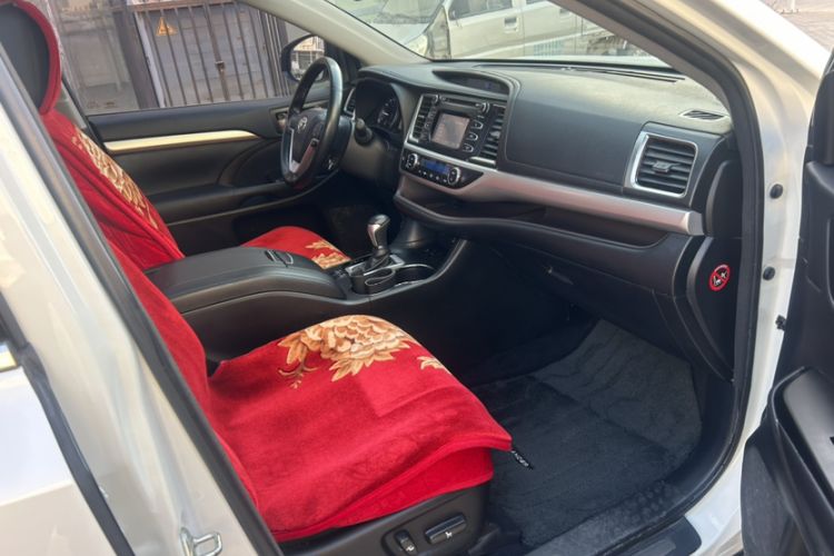 Used Toyota Highlander 2017 2.0T Two-Wheel Drive Luxury Edition 7 Seats
