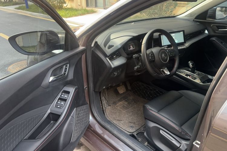 Used MG 5 2021 300TGI DCT Elegant Luxury Edition
