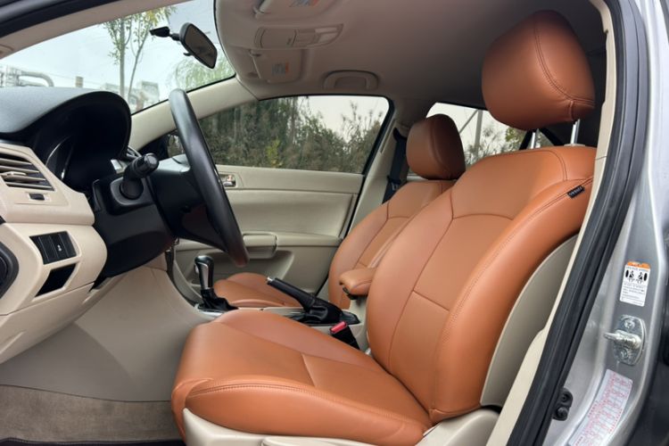 Used Suzuki Kizashi 2011 2.4L Two-Wheel Drive CVT Standard Edition
