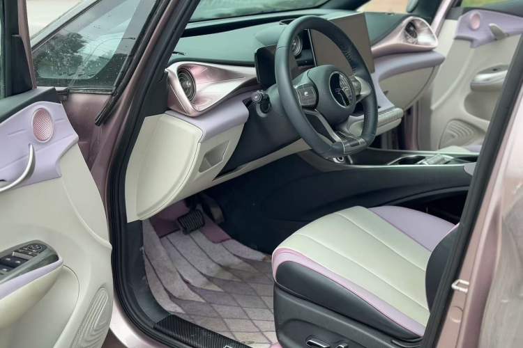 Used BYD Dolphin 2021 405 km Fashion Edition
