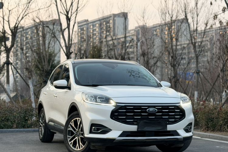 Used Ford Escape 2020 EcoBoost 245 Two-Wheel-Drive Titanium Edition