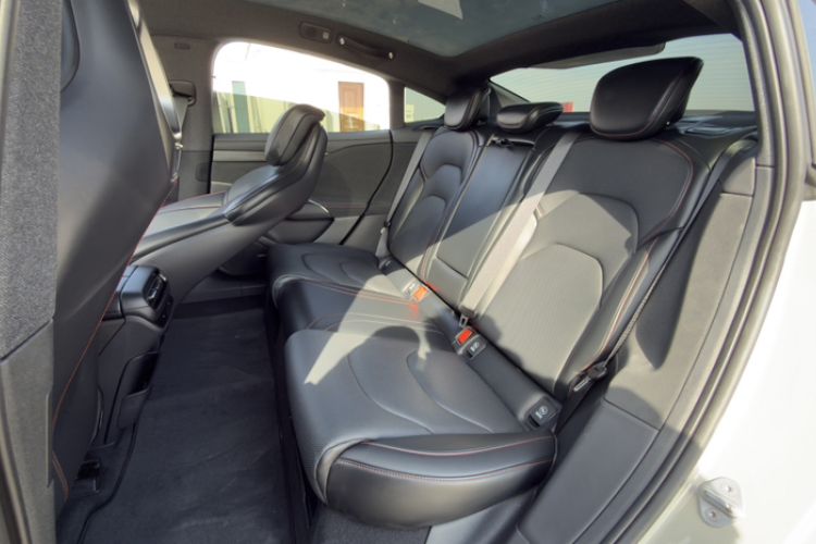 Used  SU7 2024 Rear-Drive Long-Range Intelligent Driving Version
