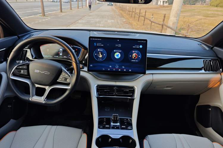 Used BYD Song PLUS New Energy 2023 Champion Edition EV 605KM Flagship PLUS