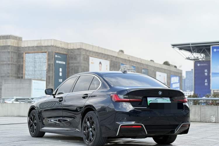 Used BMW i3 2022 eDrive 35 L
