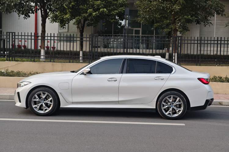 Used BMW i3 2024 eDrive 35 L
