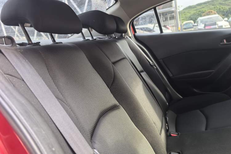 Used Mazda Mazda 3 Axela 2019 Cloud-Controlled Version Sedan 1.5L Automatic Comfort Trim China VI Standard