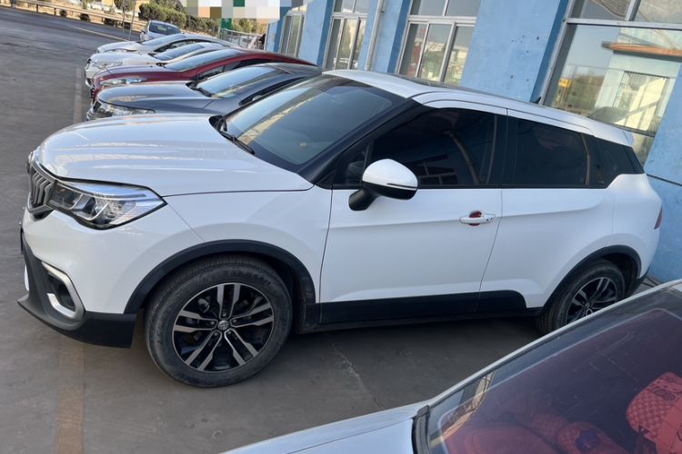 Used Brilliance V3 2020 1.6L Manual Smart Starry Edition
