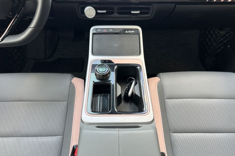 Used AION Y 2022 70 Tech Edition Lithium Iron Phosphate
