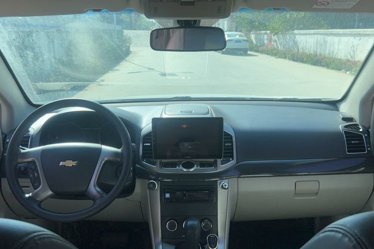 Used Chevrolet Captiva 2015 2.4L Two-Wheel Drive Urban Version 5 Seats
