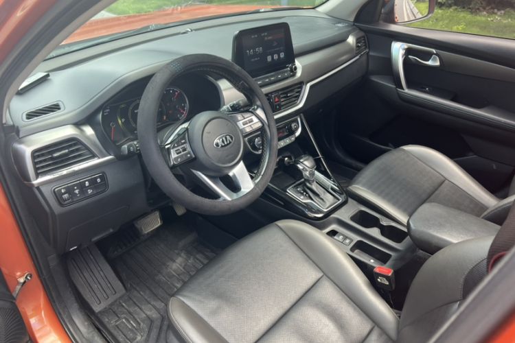 Used Kia Sportage R 2018 2.0L Automatic Smart Luxury Version China V Standard