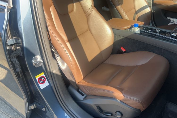 Used Volvo S60 2022 B4 Zhiyi Luxury Edition