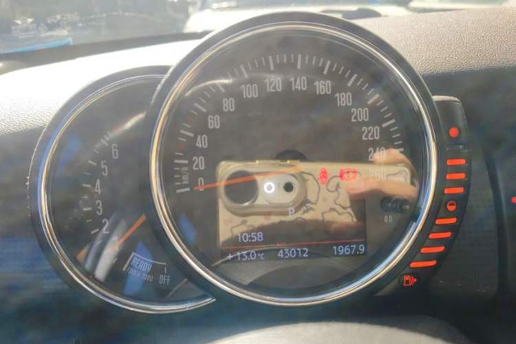 Used  MINI 2015 1.5T COOPER Fun Five-Door Edition
