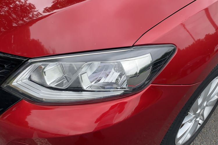 Used Nissan Tiida 2016 1.6L CVT Cool Dynamic Edition
